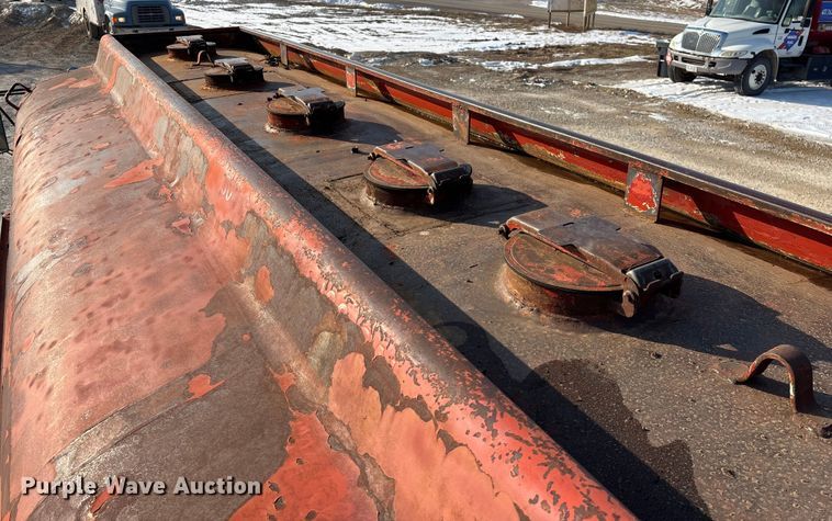 image for item FG0064 1991 GMC C6500 fuel truck