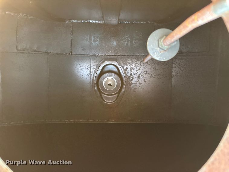 image for item FG0064 1991 GMC C6500 fuel truck