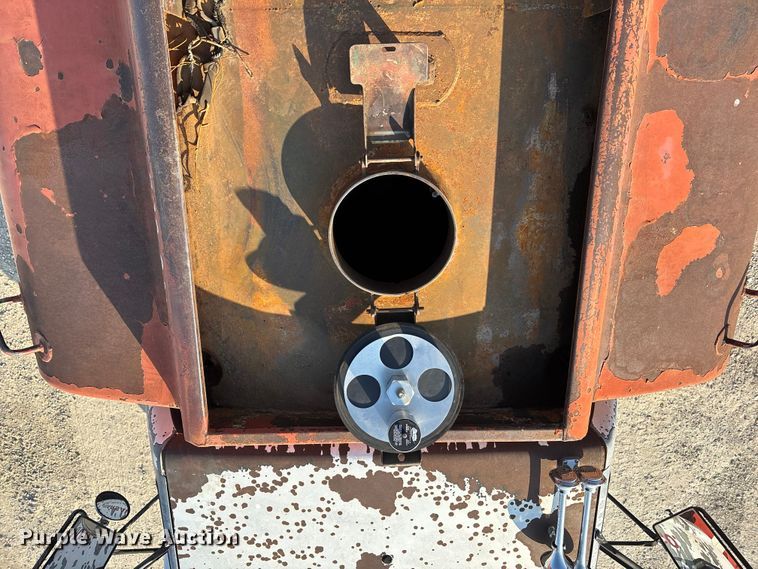 image for item FG0064 1991 GMC C6500 fuel truck