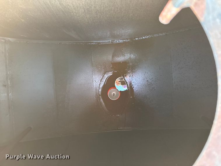 image for item FG0064 1991 GMC C6500 fuel truck