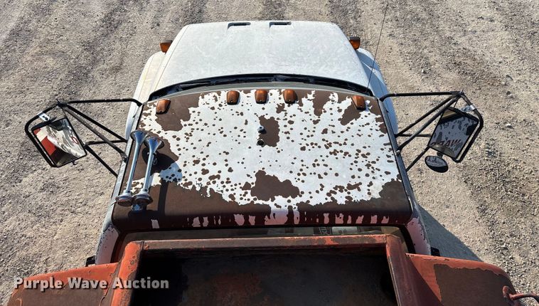 image for item FG0064 1991 GMC C6500 fuel truck