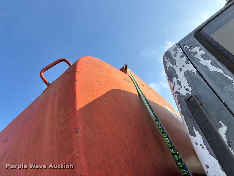 image for item FG0064 1991 GMC C6500 fuel truck