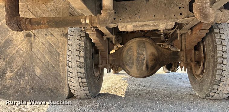 image for item FG0064 1991 GMC C6500 fuel truck