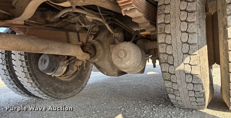 image for item FG0064 1991 GMC C6500 fuel truck