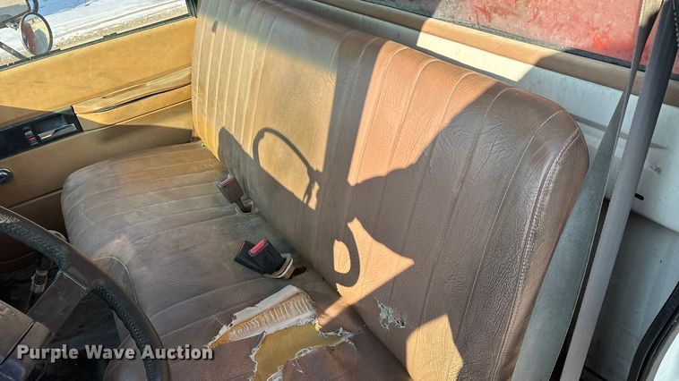 image for item FG0064 1991 GMC C6500 fuel truck