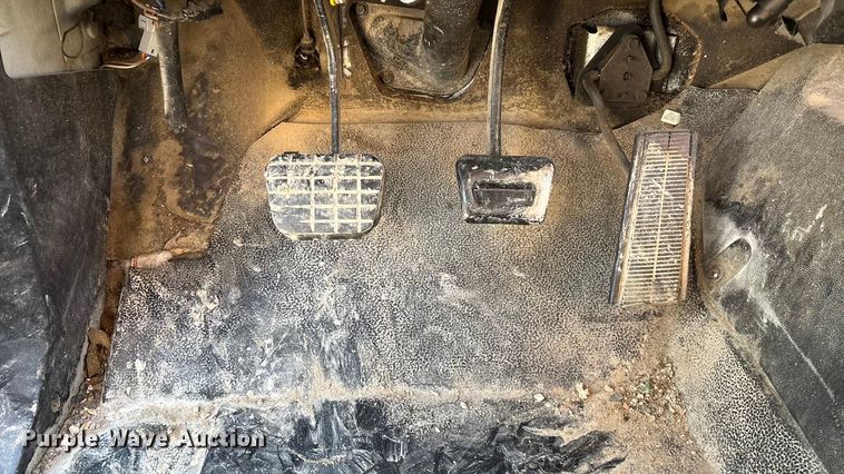 image for item FG0064 1991 GMC C6500 fuel truck