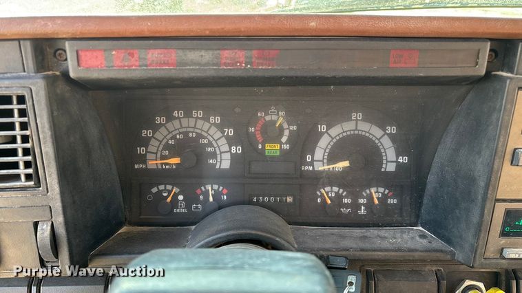 image for item FG0064 1991 GMC C6500 fuel truck