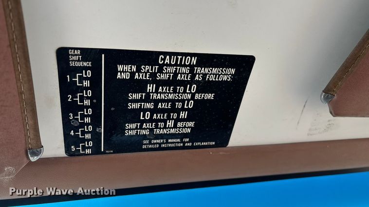 image for item FG0064 1991 GMC C6500 fuel truck