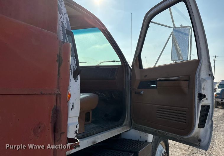 image for item FG0064 1991 GMC C6500 fuel truck