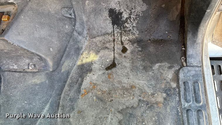 image for item FG0064 1991 GMC C6500 fuel truck