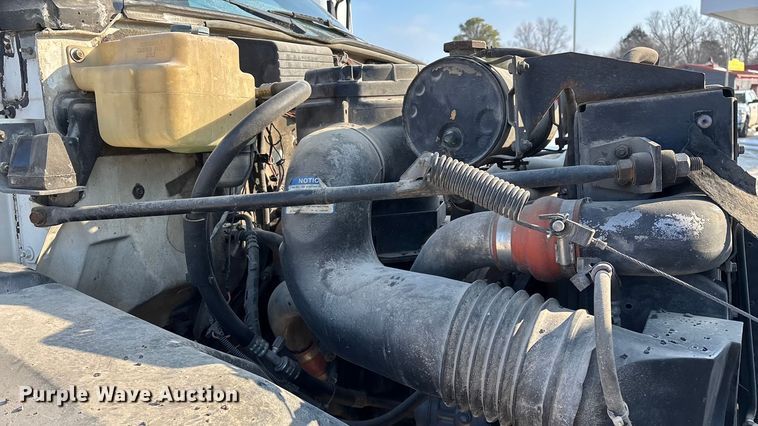 image for item FG0064 1991 GMC C6500 fuel truck