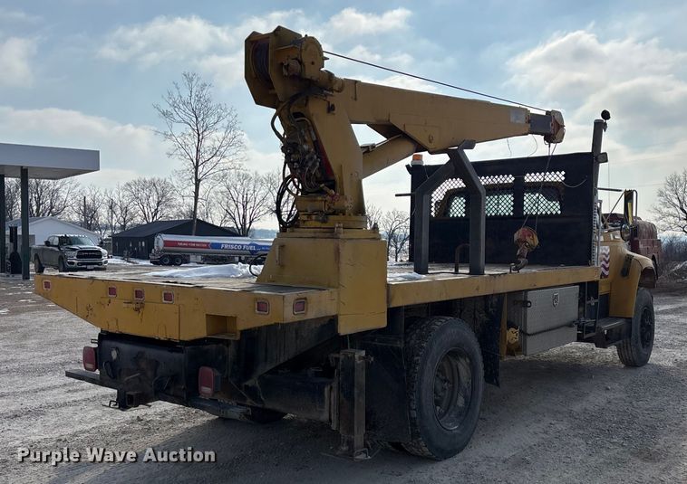 image for item FG0065 1996 Ford F-Series Flat bed truck with crane