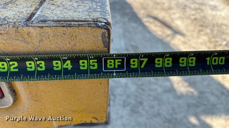 image for item FG0065 1996 Ford F-Series Flat bed truck with crane