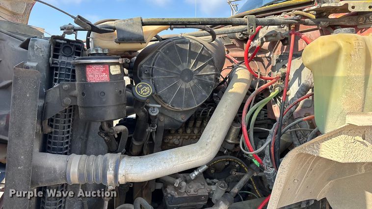 image for item FG0065 1996 Ford F-Series Flat bed truck with crane