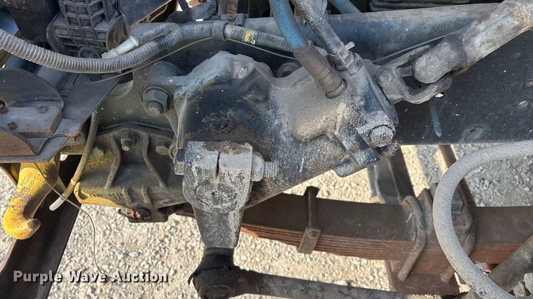 image for item FG0065 1996 Ford F-Series Flat bed truck with crane