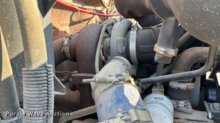 image for item FG0065 1996 Ford F-Series Flat bed truck with crane