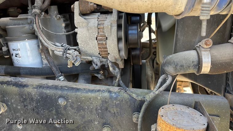 image for item FG0065 1996 Ford F-Series Flat bed truck with crane