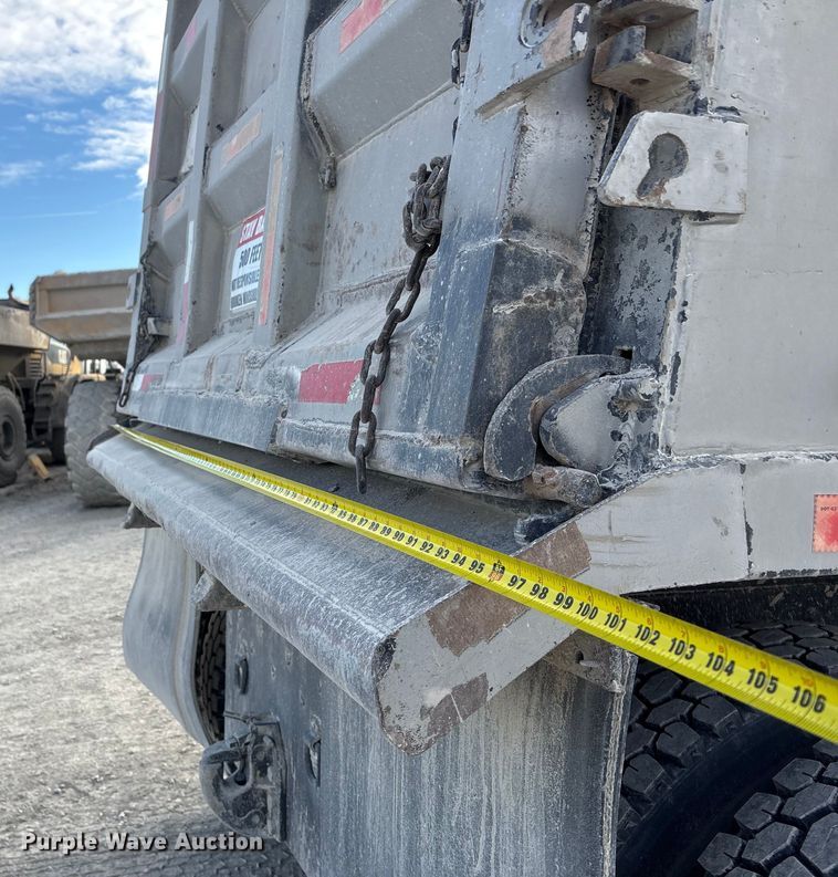 image for item FG2582 1995 Western Star 4900 dump truck