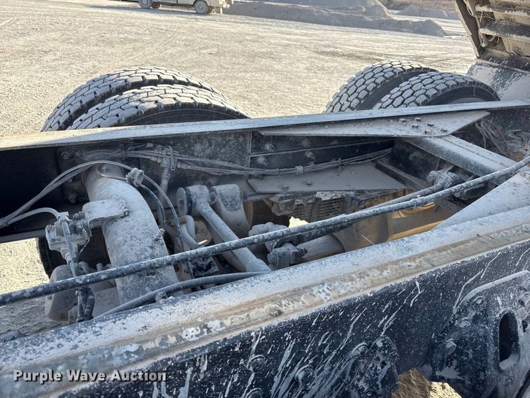 image for item FG2582 1995 Western Star 4900 dump truck