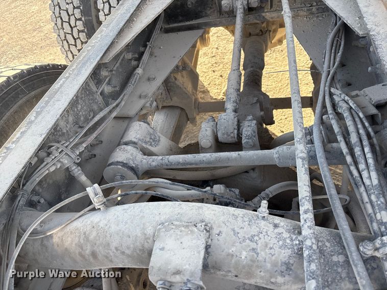 image for item FG2582 1995 Western Star 4900 dump truck