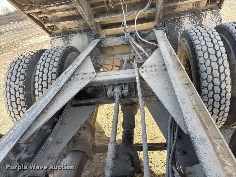 image for item FG2582 1995 Western Star 4900 dump truck