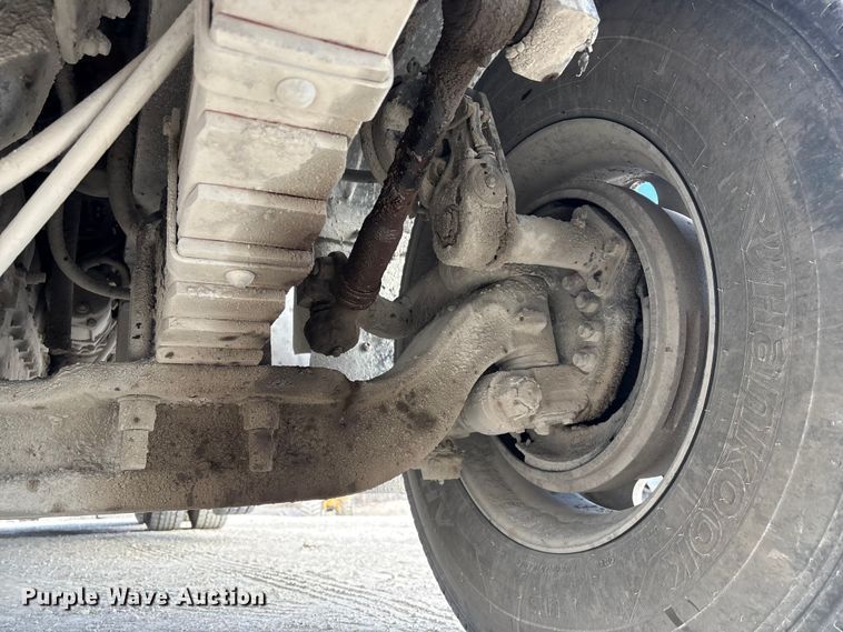 image for item FG2582 1995 Western Star 4900 dump truck