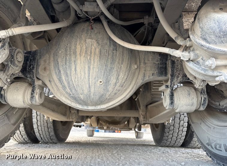 image for item FG2582 1995 Western Star 4900 dump truck