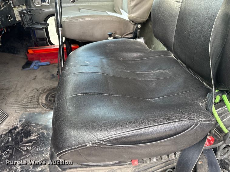 image for item FG2582 1995 Western Star 4900 dump truck