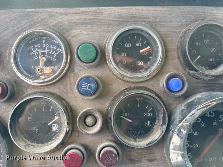 image for item FG2582 1995 Western Star 4900 dump truck