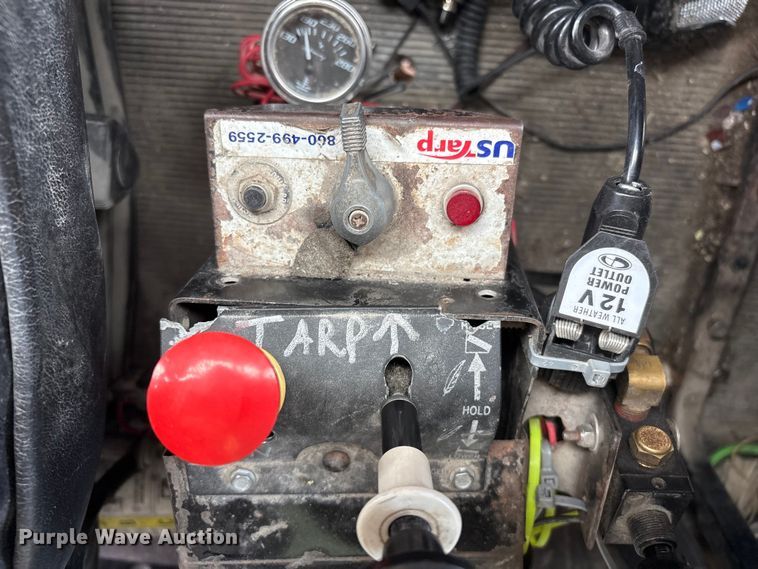 image for item FG2582 1995 Western Star 4900 dump truck