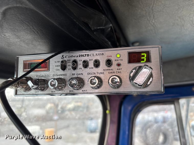 image for item FG2582 1995 Western Star 4900 dump truck