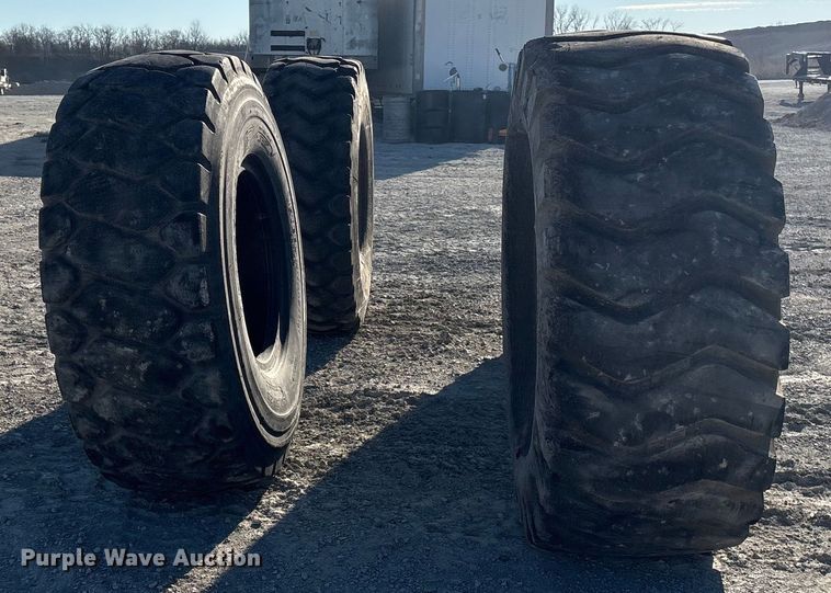 image for item FG2583 (4) tires