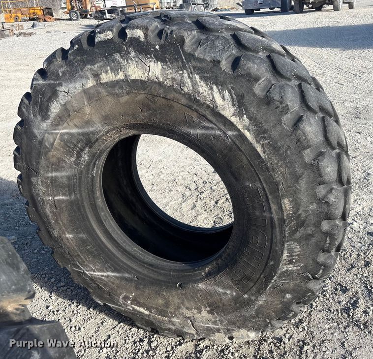 image for item FG2583 (4) tires
