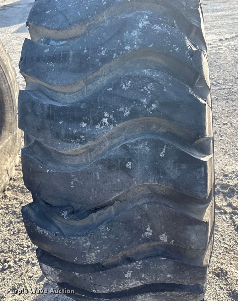 image for item FG2583 (4) tires