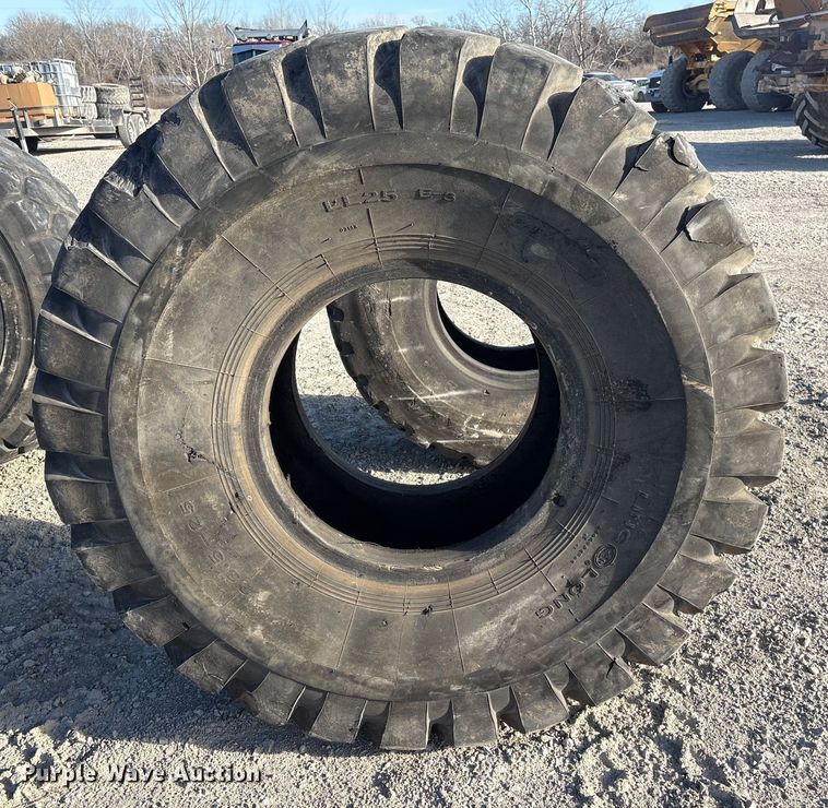 image for item FG2583 (4) tires