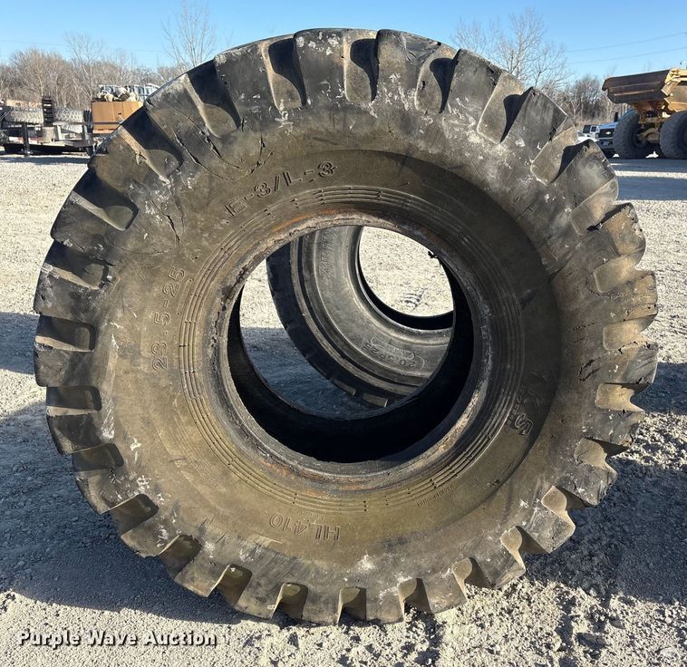 image for item FG2583 (4) tires