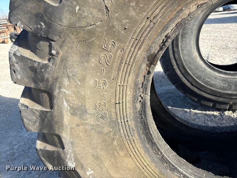 image for item FG2583 (4) tires