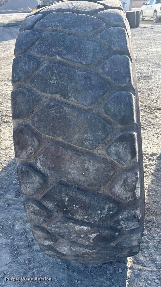 image for item FG2583 (4) tires