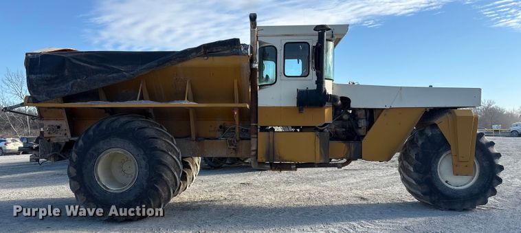 image for item FG2584 AG Chem 1253 spreader