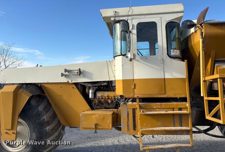 image for item FG2584 AG Chem 1253 spreader