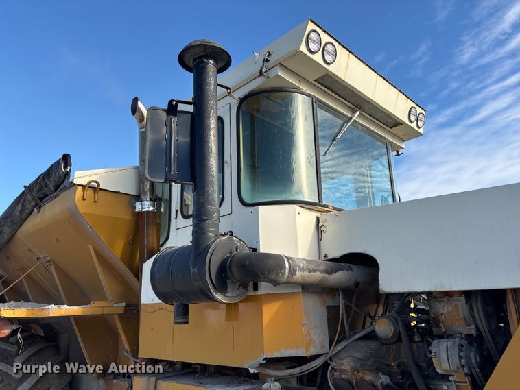 image for item FG2584 AG Chem 1253 spreader