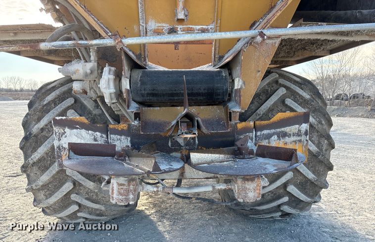 image for item FG2584 AG Chem 1253 spreader