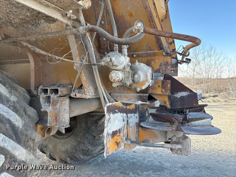 image for item FG2584 AG Chem 1253 spreader