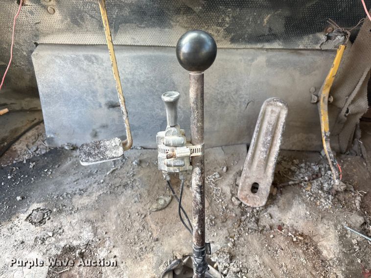 image for item FG2584 AG Chem 1253 spreader