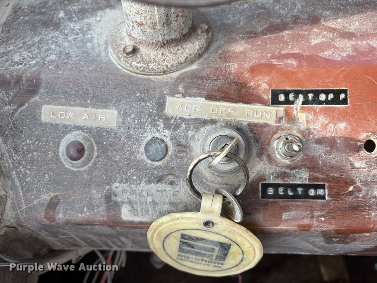 image for item FG2584 AG Chem 1253 spreader