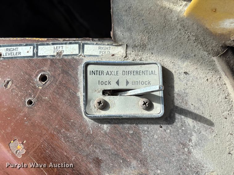 image for item FG2584 AG Chem 1253 spreader