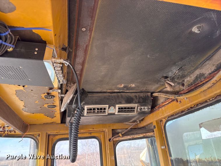 image for item FG2584 AG Chem 1253 spreader