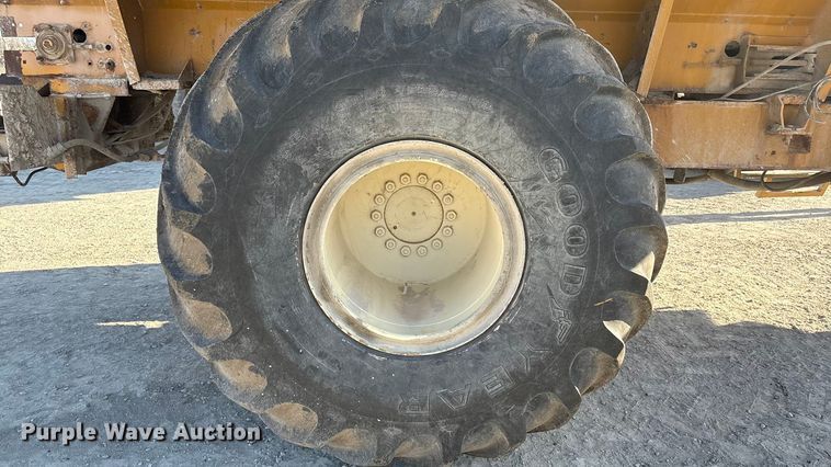 image for item FG2584 AG Chem 1253 spreader