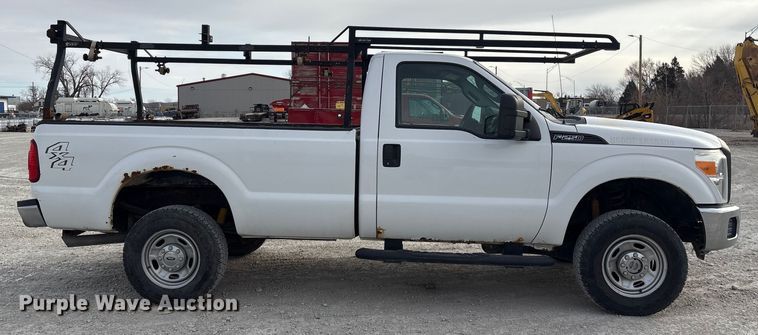 image for item FG2593 2016 Ford F250 Super Duty pickup truck