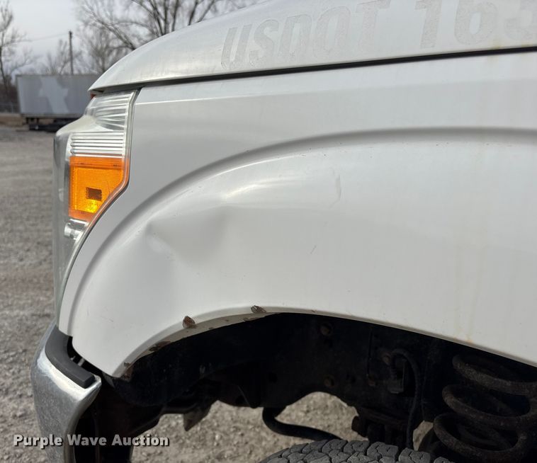 image for item FG2593 2016 Ford F250 Super Duty pickup truck